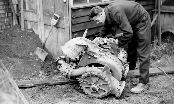 salvaged V2 fuel pump